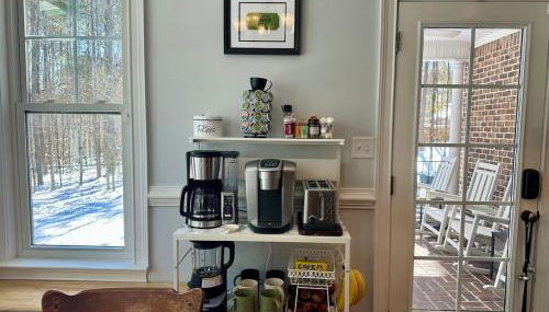 Luxury Masters Rental 5BR 4 Acre Estate Fire Pit Gym 2 Verandas - Foto 3