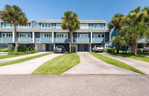 Beach Getaway in Amelia - Ocean Views & Room for 8 - Foto 12