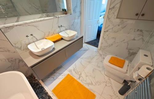 Luxury 4-Bedroom Apartment in Oxford Street - Foto 16