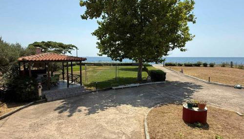 FRONT SEA House DIKELLA - Foto 1, Garden, Garden view