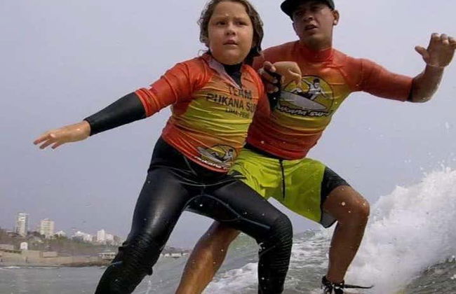 Curso de surf en Playa Makaha - Foto 4