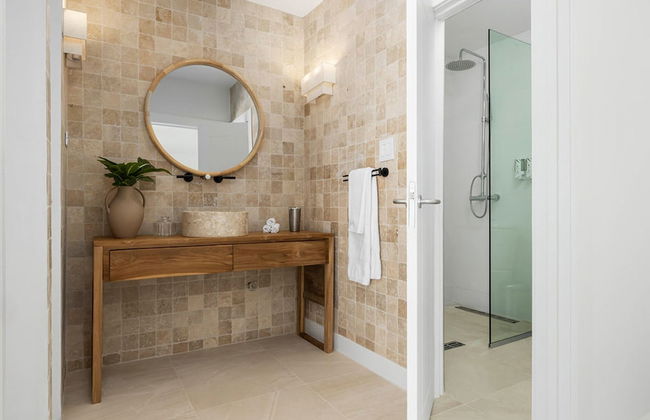 Beachfront Villa w Pool Sleeps 16 Dining Tub - Foto 44