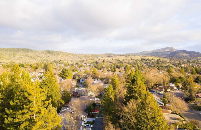 Marigold by Avantstay Warm & Stylish Home in Wine Country w/ Pool - Foto 24