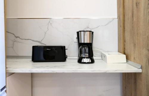 APT-Inside the Wall-Family,Games,Relax,History - Foto 30