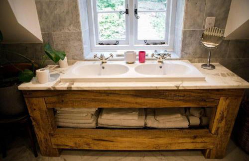 Cotswolds AoNB Cottage- Modern Renovation- Sleeps8 - Foto 19