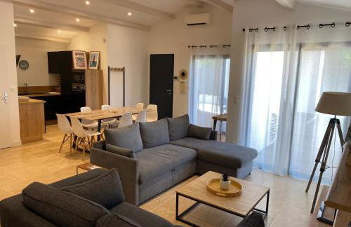 Maison moderne plain-pied 3 chambres jardin préau - Foto 1