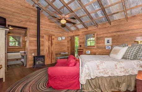 Ada's Peach Street Hideaway - Foto 25