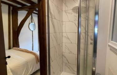 Town Centre Cottage - Photo 38