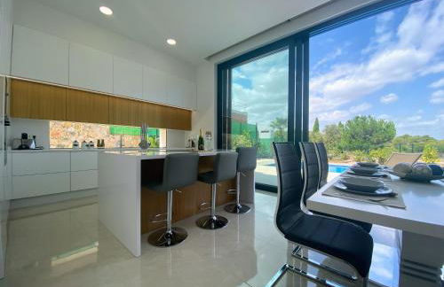 Las Colinas Golf & Country Club Residences - Foto 9