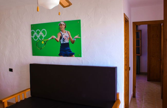 Castillo Beach Club Apartments - Photo 11