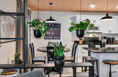 Wellington Cottage 2BR Modern Boho - Foto 10