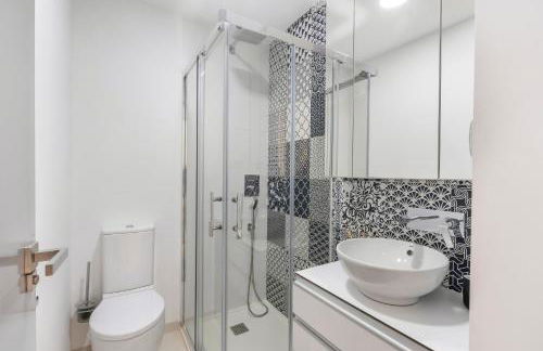 2BD Coastal Gem with Pool & Terrace - Torre de la Horadada - Foto 22