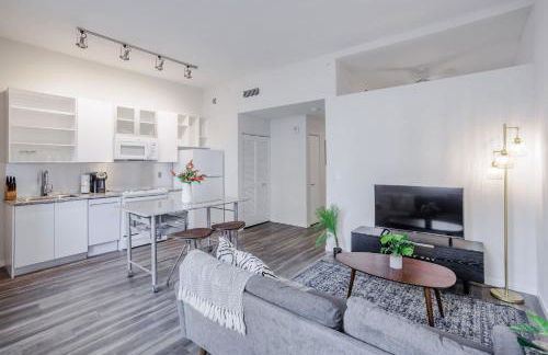 CozySuites at Sky Central - Foto 69