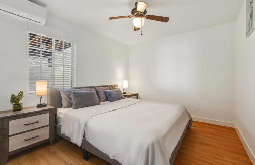 Spacious 4BR House Free Parking w Backyard BBQ - Foto 20