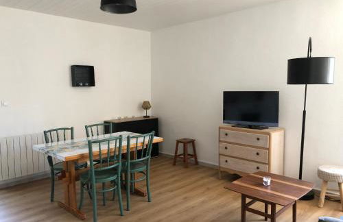 T2 avec terrasse calme et ensoleillée - Foto 9