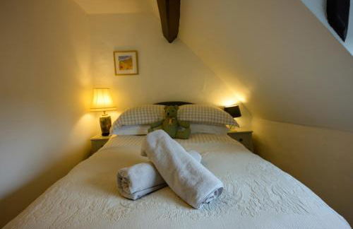 Pear Tree Cottage in the Cotswolds - Photo 41