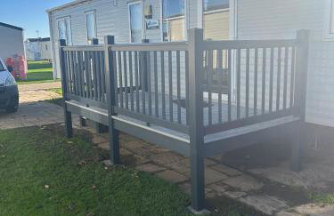 Great Yarmouth 10 Berth KP Holiday Home - NOW with Linen - Photo 11