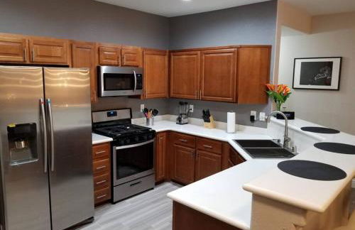 A - Fully remodeled and professionally decorated - Foto 14