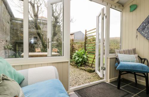 Gurnard's Cottage - Photo 13