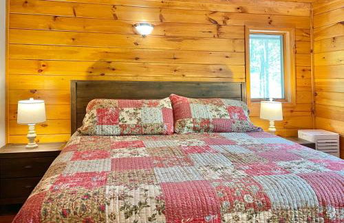 ADK Cabin with Hot Tub, Near Whiteface, Lake Placid, Fire Pit, Game Rm - Foto 21