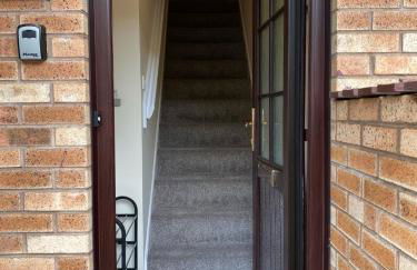 Treetops - Bright 2 Bed Flat - Super Location - Photo 29