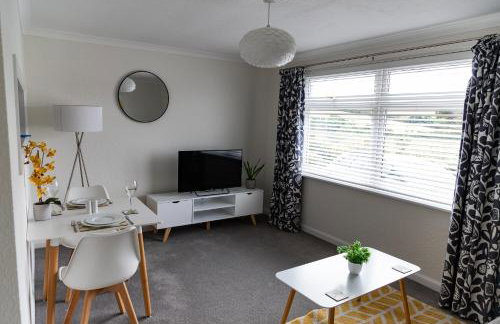 1 Chatsworth Riverscape Apartments - Riverview apartment in great location with free parking overlooking the Gannel just a short walk from Newquays incredible beaches and local amenities - Foto 12