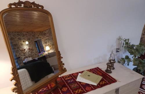 Theta Guesthouse - Photo 11