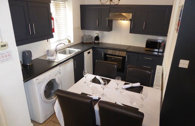 Falstaff Cottage - Photo 10