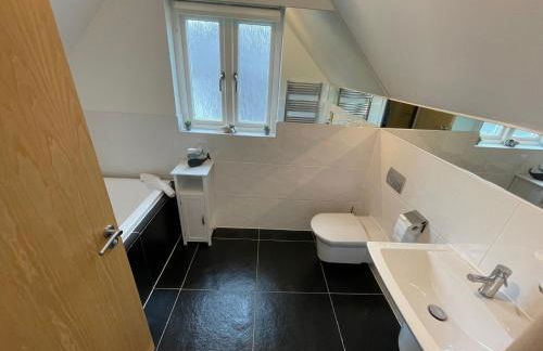 Trewhiddle Retreat V12 by Together Travel - Luxury 4-Bedroom Villa - Foto 43