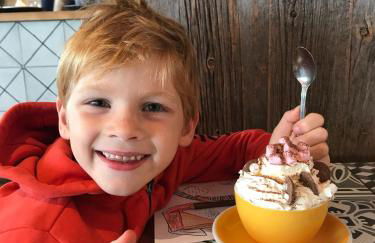 Skylark sleeps 8 private Hot Tub & Dogs welcome Nr Padstow, Resort Pool Bar & Watersports - Foto 36