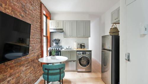 153-5A Charming 2BR LES W D - Foto 2