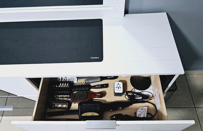 Cozy and Modern Apartment Black & White With Jacuzzi on Terrace - Photo 49