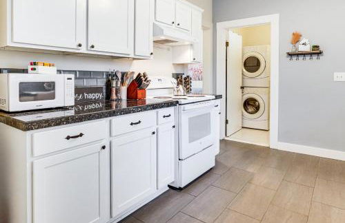 Walkable Location Quaint Cottage in Forest Grove! - Foto 9