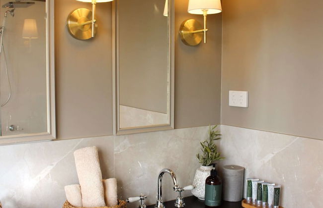 Compass Hut - Photo 43