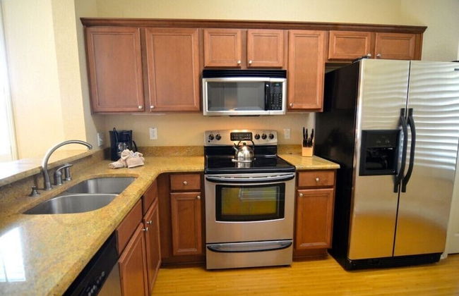 3500cal Stunning Town Home In Regal Plams - Photo 8