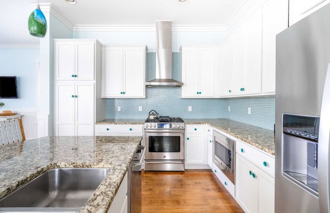 Pearl by Avantstay Idyllic Seaside Getaway w/ 2 Large Decks & Lush Garden - Foto 10