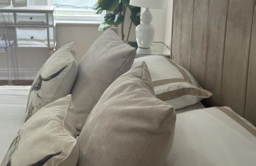 Southend Apartment With Parking, Private Garden and Beach Side Location - Foto 8