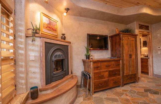 Cougar Ridge Resort, LLC - Photo 10