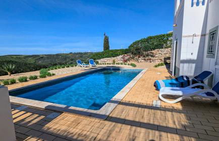 Stunning Villa with Pool & View near beach - Foto 3