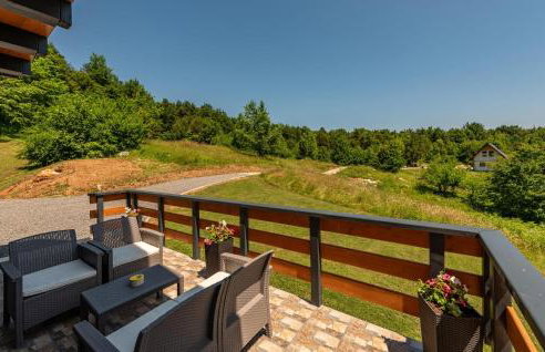 Lovely Home In Lipovlje - Photo 11