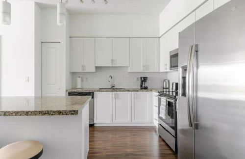 Blueground Miramar pool nr CB Smith Park MIA-156 - Foto 7