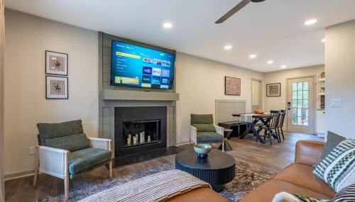 Spacious 3BR Getaway in Scenic Rydal - Photo 5