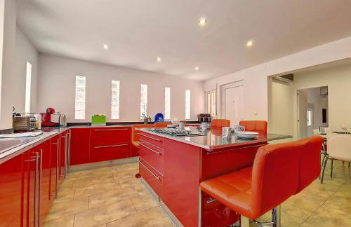 El Carmoli Villa with Private Pool - 9409 - Foto 16