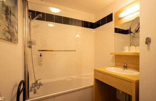 L'Esprit Landes - Ideal famille - piscine intérieur chauffée et extérieure - Foto 14