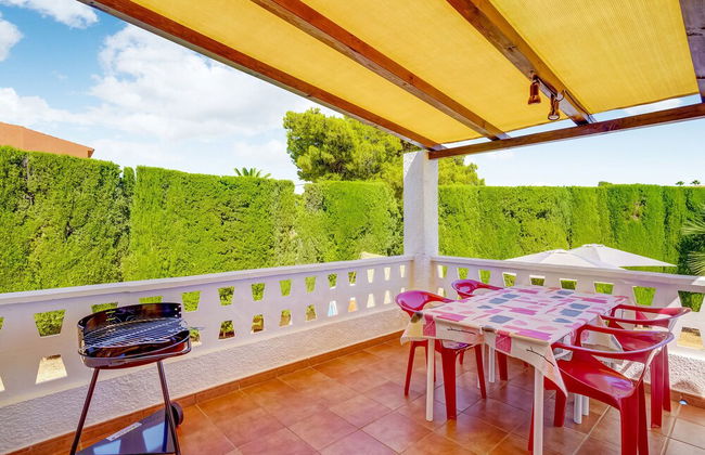 Serene Villa in Calpe With Private Swimming Pool - Photo 16