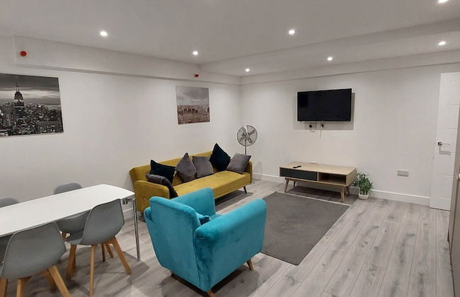 Modern 2 Bedroom Apartments - Camberley - Foto 25