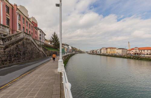AkomodaT en apartamento luminoso junto al paseo de la ría - Foto 45