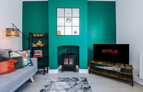 Faulkner House - Photo 1