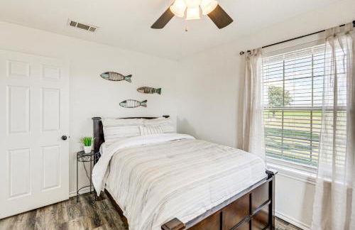 Van Vacation Retreat with Private 300-Acre Lake! - Photo 18