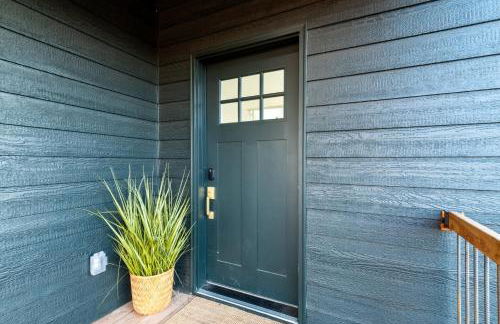 Brycegate Retreat. Stunning Views. Modern Comforts. - Photo 46